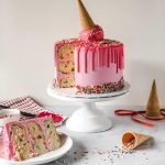 tort na urodzinowe przyjęcie